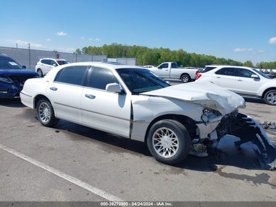 LINCOLN TOWN CAR 2002