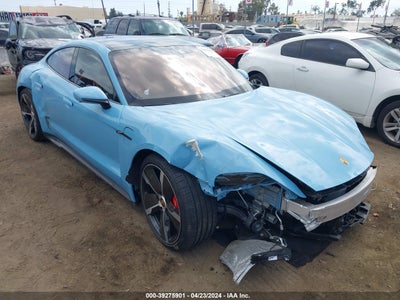 PORSCHE TAYCAN 2023