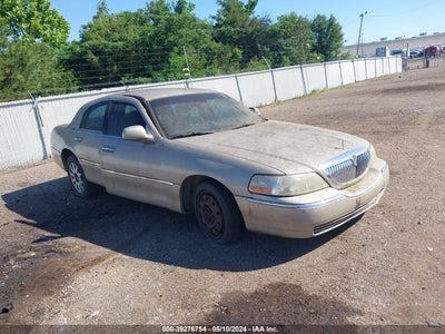 LINCOLN TOWN CAR 2008
