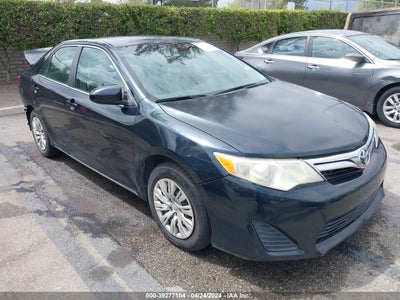 TOYOTA CAMRY 2013