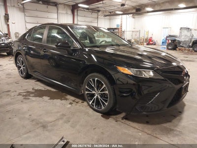 TOYOTA CAMRY 2018