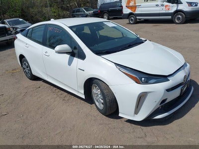 TOYOTA PRIUS 2021