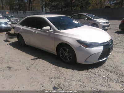 TOYOTA CAMRY 2016