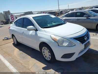 Nissan Versa 2016