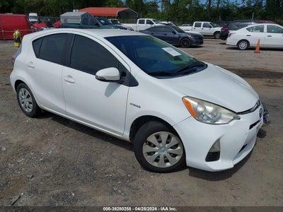 TOYOTA PRIUS C 2013