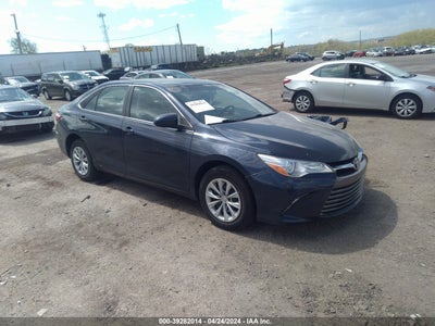 TOYOTA CAMRY 2017