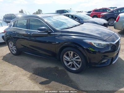 INFINITI QX30 2017