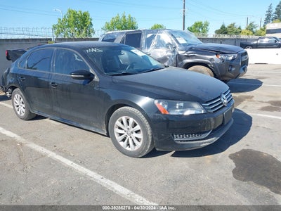 VOLKSWAGEN PASSAT 2012
