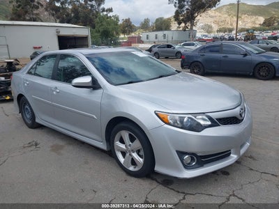 Toyota Camry 2014