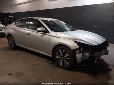 Nissan Altima 2019