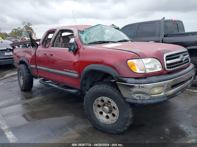 TOYOTA TUNDRA 2002