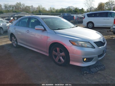 TOYOTA CAMRY 2011