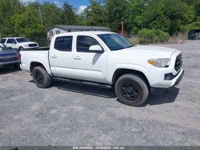 TOYOTA TACOMA 2018