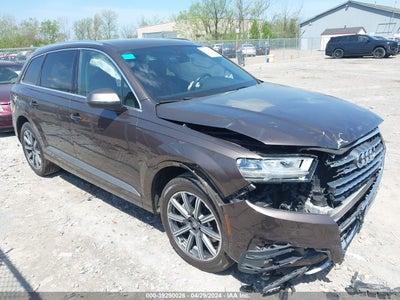 AUDI Q7 2017