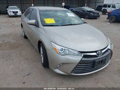 TOYOTA CAMRY 2016
