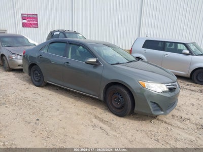 Toyota Camry 2014