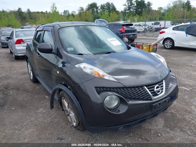 NISSAN JUKE 2011