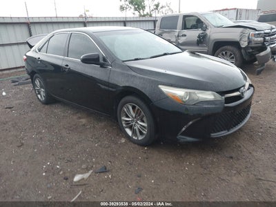 TOYOTA CAMRY 2016