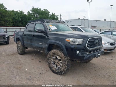 TOYOTA TACOMA 2018