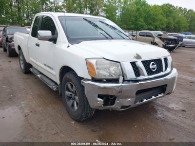 NISSAN TITAN 2011