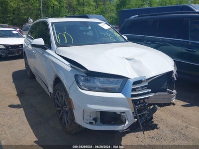 AUDI Q7 2017