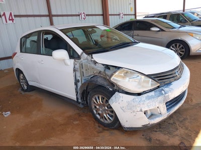 NISSAN VERSA 2011
