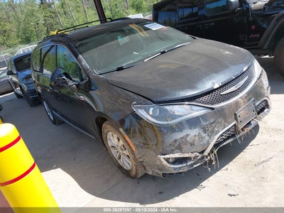 CHRYSLER PACIFICA 2017