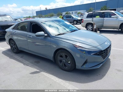 HYUNDAI ELANTRA 2022
