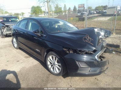 FORD FUSION HYBRID 2019