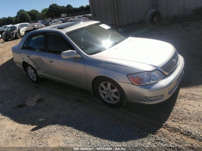 TOYOTA AVALON 2001