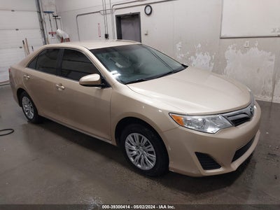 TOYOTA CAMRY 2012