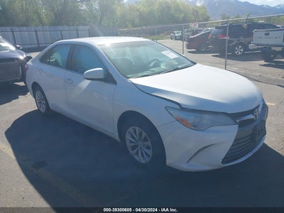 TOYOTA CAMRY 2016