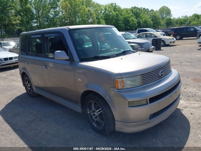 Scion Xb 2004