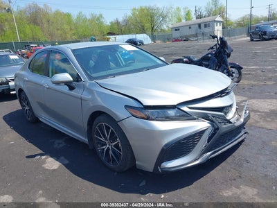 TOYOTA CAMRY 2024