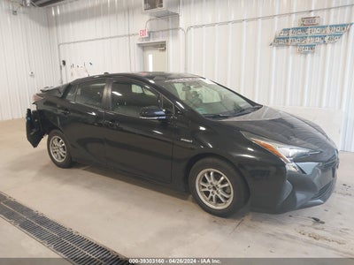 TOYOTA PRIUS 2017