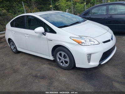 TOYOTA PRIUS 2015