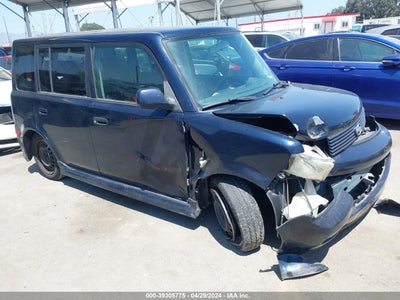Scion Xb 2004