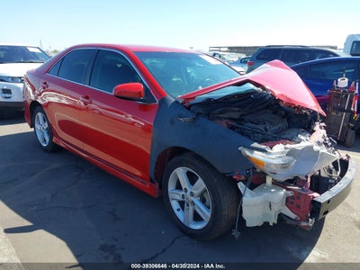 TOYOTA CAMRY 2012