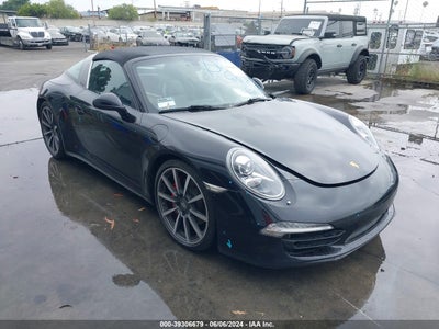 PORSCHE 911 2015