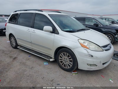 TOYOTA SIENNA 2010