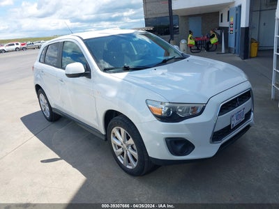 Mitsubishi Outlander sport 2015