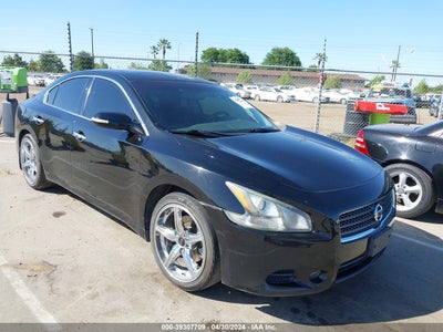 NISSAN MAXIMA 2011