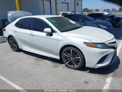 TOYOTA CAMRY 2019