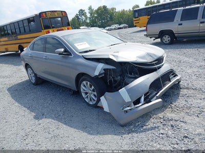 CHRYSLER 200 2015