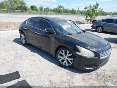 NISSAN MAXIMA 2011