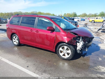 TOYOTA SIENNA 2014
