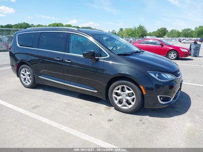 CHRYSLER PACIFICA 2017