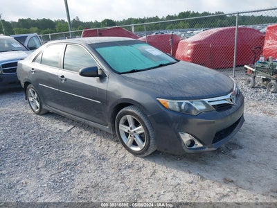 TOYOTA CAMRY 2012