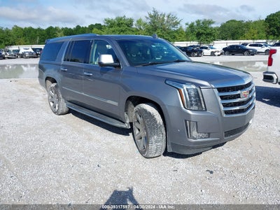 CADILLAC ESCALADE ESV 2018