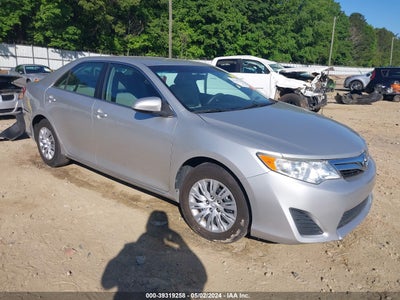 TOYOTA CAMRY 2014